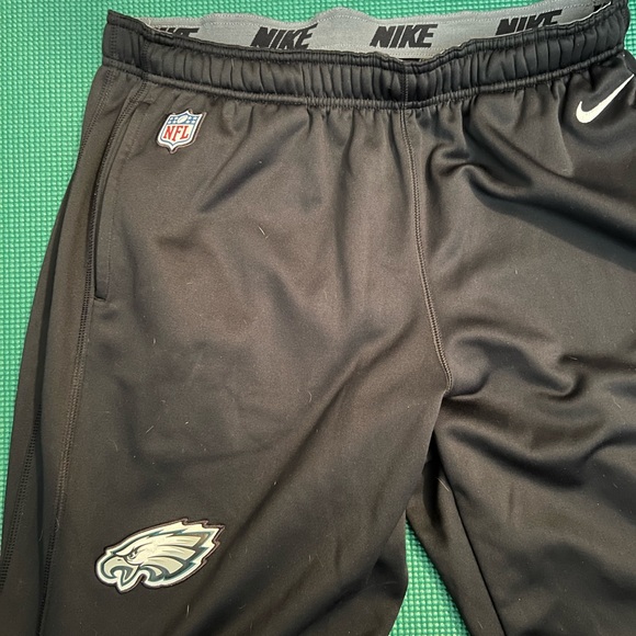 NFL On-Field Philadelphia Eagles Sweatsuit in XL. Same one worn on the field! - Picture 7 of 10